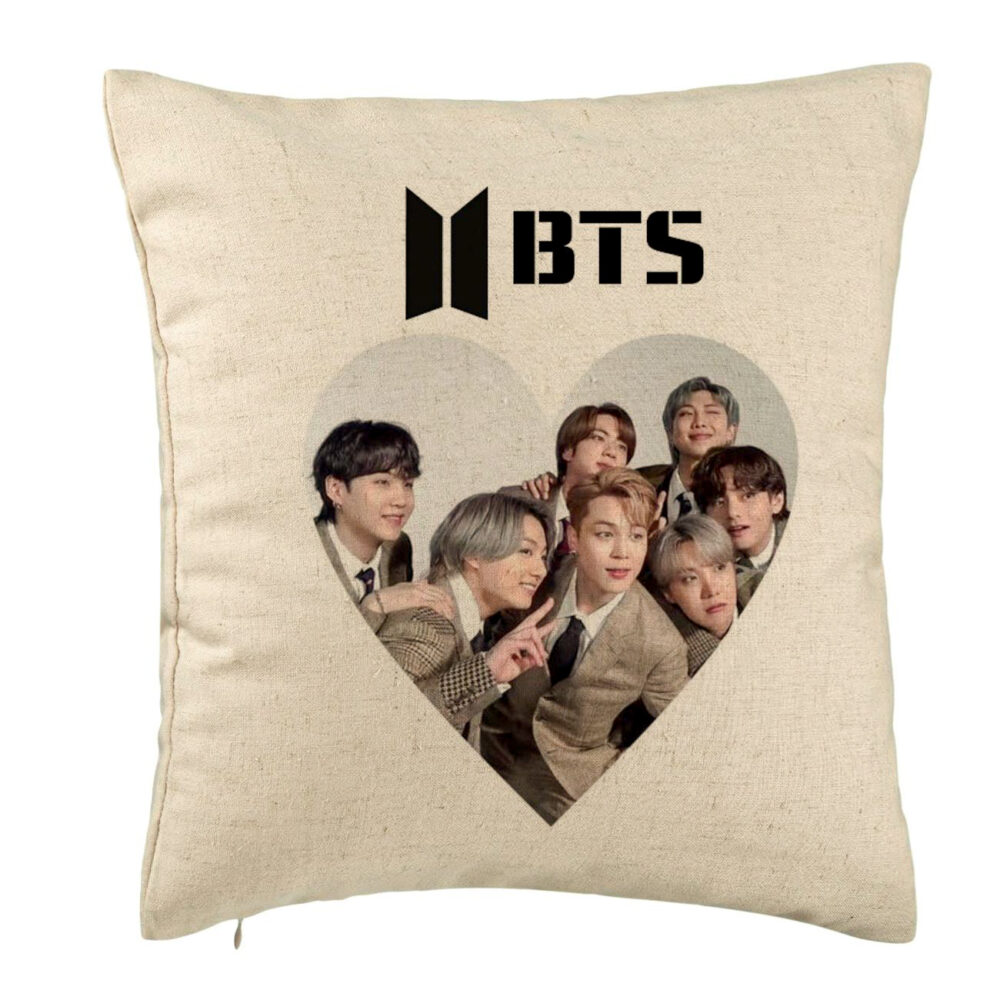 Perna Decorativa BTS Army 4, 40x40 cm, Bej, Husa Detasabila, Burduf 5 Perna Decorativa BTS Army 4