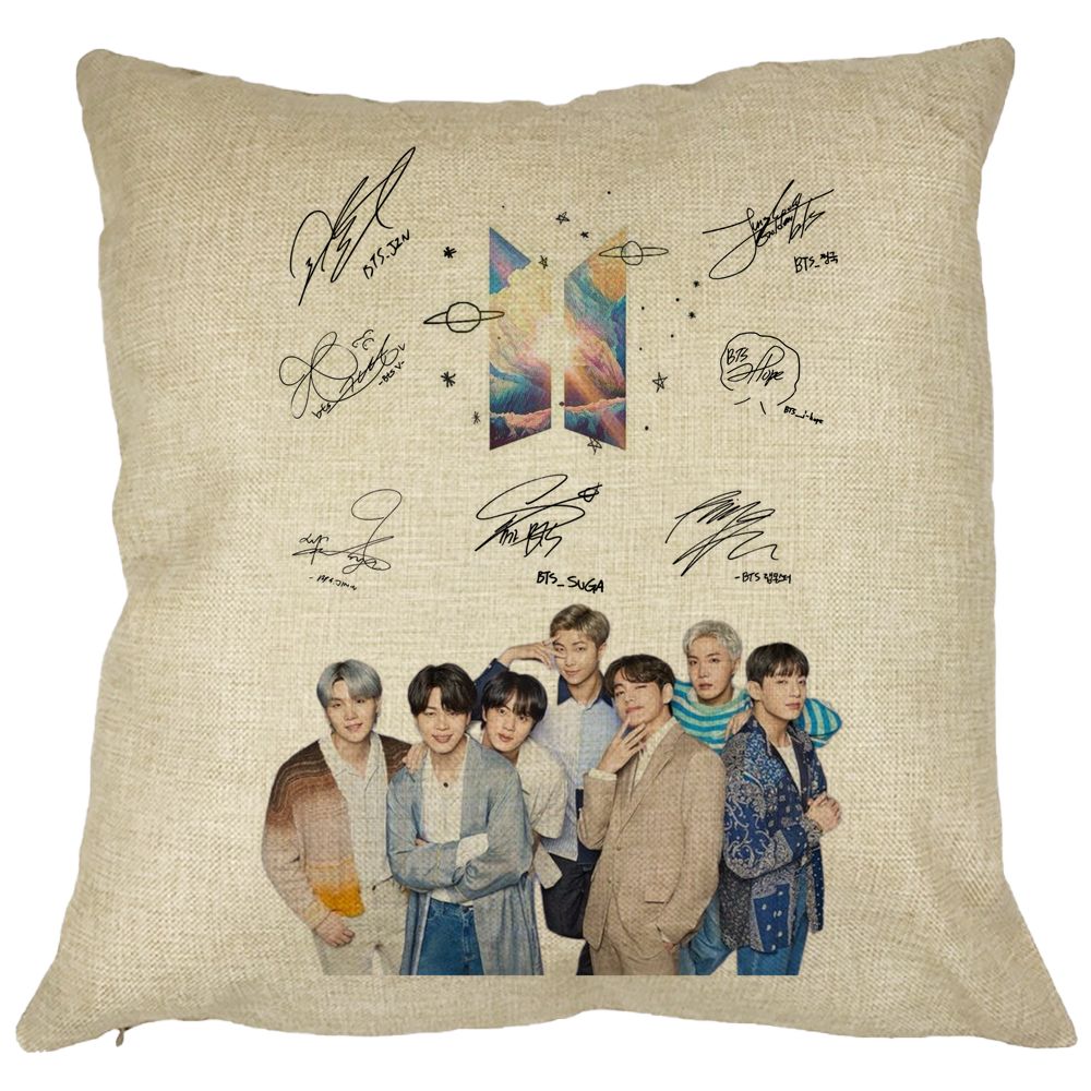 Perna Decorativa BTS Army cu Geci cu Semnaturi, 40x40 cm, Husa Detasabila, Burduf 11 Perna Decorativa BTS Army cu Geci cu Semnaturi