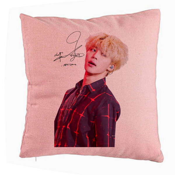 Perna Decorativa BTS Jimin 2, 40x40 cm, Roz, Husa Detasabila, Burduf 5 Perna Decorativa BTS Jimin 2