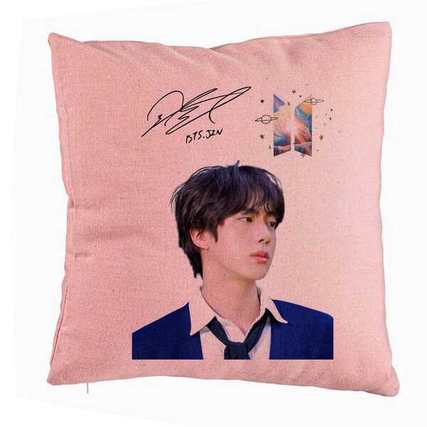 Perna Decorativa BTS Jin 3, 40x40 cm, Roz, Husa Detasabila, Burduf 5 Perna Decorativa BTS Jin 3