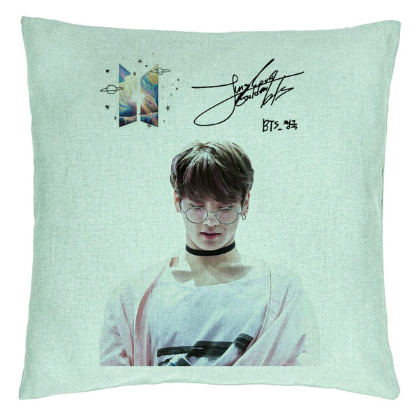 Perna Decorativa BTS Jungkook 2, 40x40 cm, Verde Menta, Husa Detasabila, Burduf 5 Perna Decorativa BTS Jungkook 2