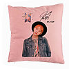 Perna Decorativa BTS Suga 2, 40x40 cm, Roz, Husa Detasabila, Burduf 7 Perna Decorativa BTS Suga 2