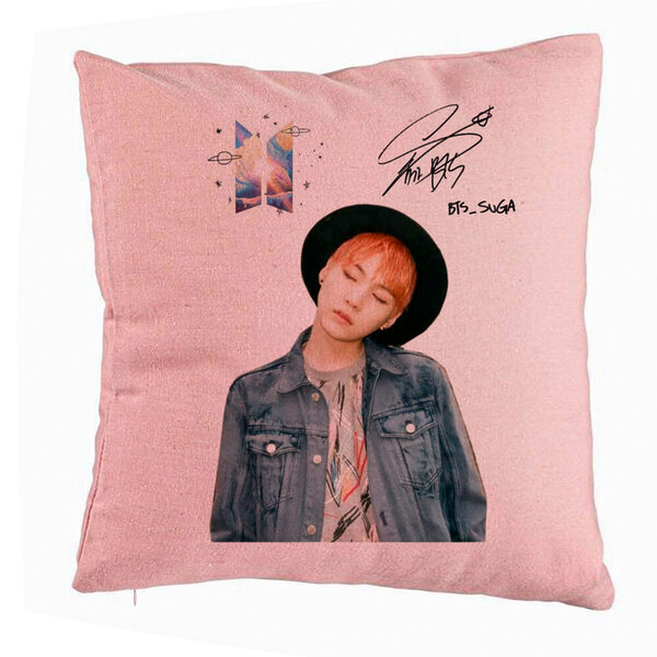 Perna Decorativa BTS Suga 2, 40x40 cm, Roz, Husa Detasabila, Burduf 5 Perna Decorativa BTS Suga 2