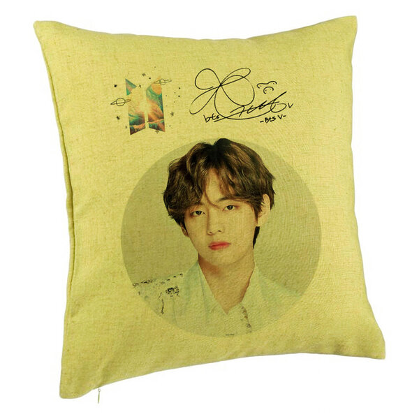 Perna Decorativa BTS V cu semnatura, 40x40 cm, Verde, Husa Detasabila, Burduf 5 Perna Decorativa BTS V cu semnatura