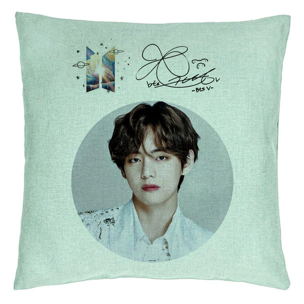Perna Decorativa BTS V cu semnatura, 40x40 cm, Verde Menta, Husa Detasabila, Burduf 5 Perna Decorativa BTS V cu semnatura