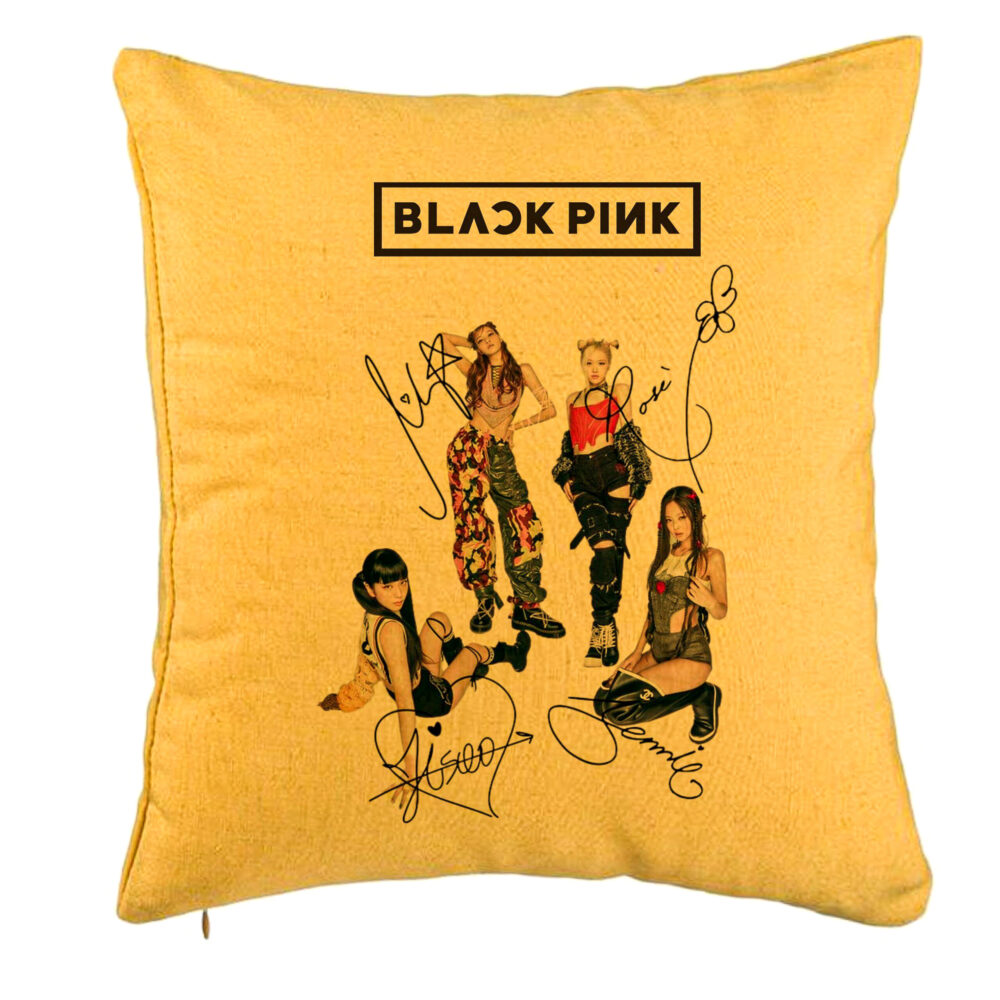 Perna Decorativa BlackPink cu Semnaturi, Model 1, 40x40 cm, Galben, Husa Detasabila, Burduf 5 Perna Decorativa BlackPink cu Semnaturi
