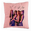 Perna Decorativa BlackPink cu Semnaturi, Model 3, 40x40 cm, Roz, Husa Detasabila, Burduf 7 Perna Decorativa BlackPink cu Semnaturi