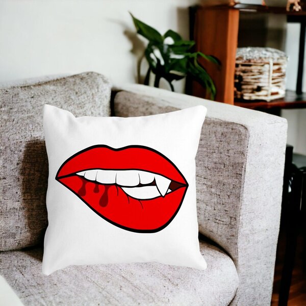 Perna Decorativa Buze Femeie si Dinte de Vampir, 40x40 cm, Alba, Mata, Husa Detasabila, Burduf 15 Alba