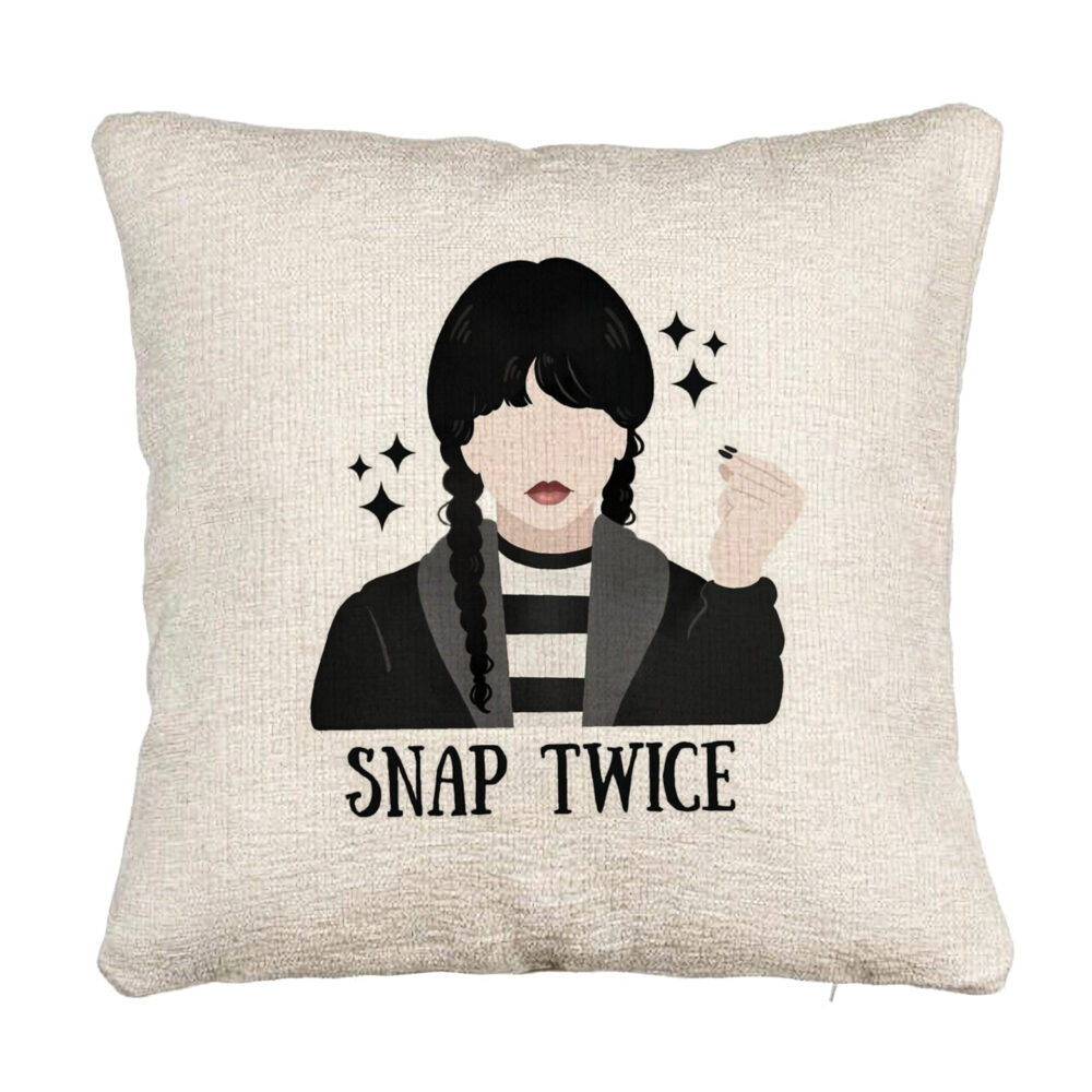 Perna Decorativa Canapea, Model Wednesday Addams 6, 40x40 cm, Cu fermoar 5 Perna Decorativa Canapea