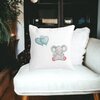 Perna Decorativa Elefant si baloane in forma de inimioare, 40x40 cm, Alba, Mata, Husa Detasabila, Burduf 21 Alba