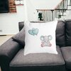 Perna Decorativa Elefant si baloane in forma de inimioare, 40x40 cm, Alba, Mata, Husa Detasabila, Burduf 24 Burduf
