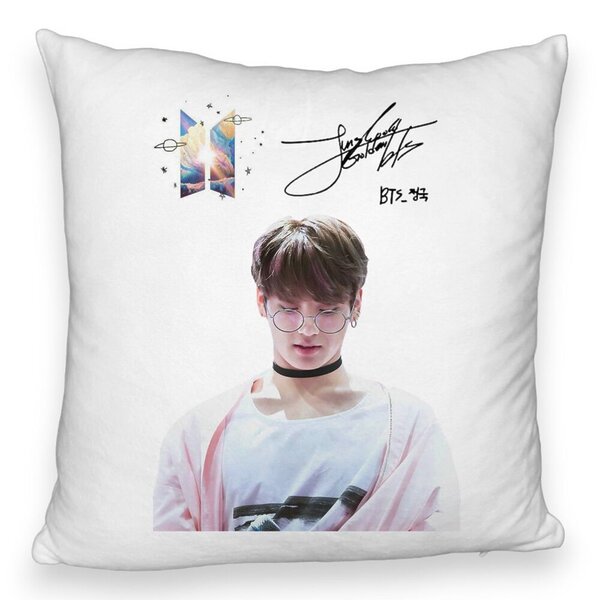 Perna Decorativa Fluffy BTS Jungkook 2, 40x40 cm, Husa Detasabila, Burduf 3 Perna Decorativa Fluffy BTS Jungkook 2