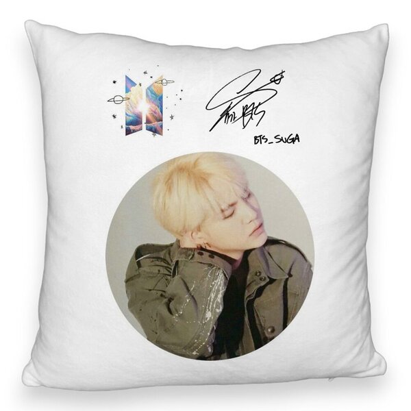 Perna Decorativa Fluffy BTS Jungkook, 40x40 cm, Husa Detasabila, Burduf 3 Perna Decorativa Fluffy BTS Jungkook