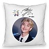 Perna Decorativa Fluffy BTS Kim, 40x40 cm, Husa Detasabila, Burduf 4 Perna Decorativa Fluffy BTS Kim