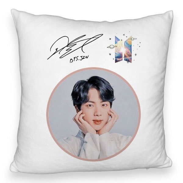 Perna Decorativa Fluffy BTS Suga, 40x40 cm, Husa Detasabila, Burduf 3 Perna Decorativa Fluffy BTS Suga
