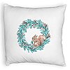 Perna Decorativa Fluffy Coronita de Craciun si Veverita, 40x40 cm, Alba, Husa Detasabila, Burduf 7 Perna Decorativa Fluffy Coronita de Craciun si Veverita