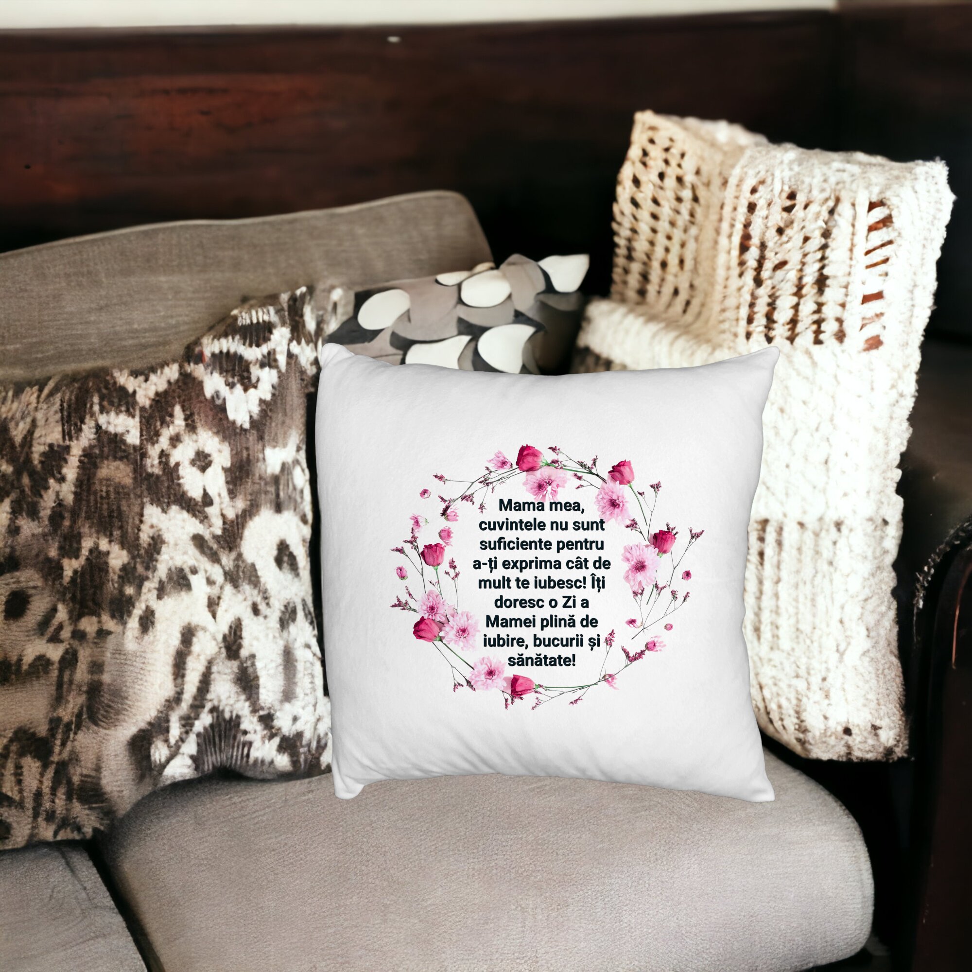 Perna Decorativa Fluffy, Model cu Model pentru Mama cu text 40x40 cm, Alba, Husa Detasabila, Burduf 13 Alba