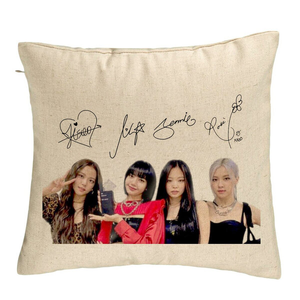 Perna Decorativa, Model Blackpink K-POP semnaturi, 40x40 cm, Bej, Husa Detasabila, Burduf 5 Perna Decorativa