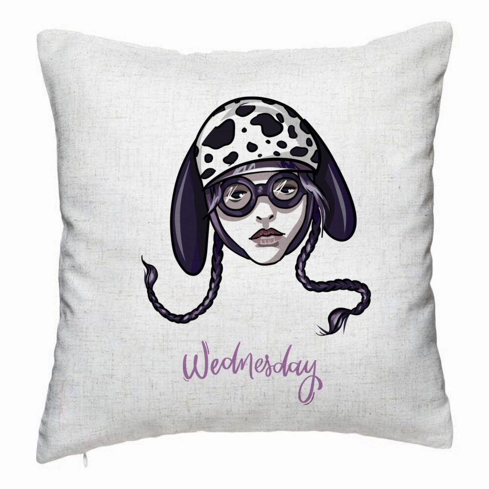 Perna Decorativa, Model Wednesday Addams 1, 40x40 cm, Alb Murdar, Husa Detasabila, Burduf 5 Perna Decorativa