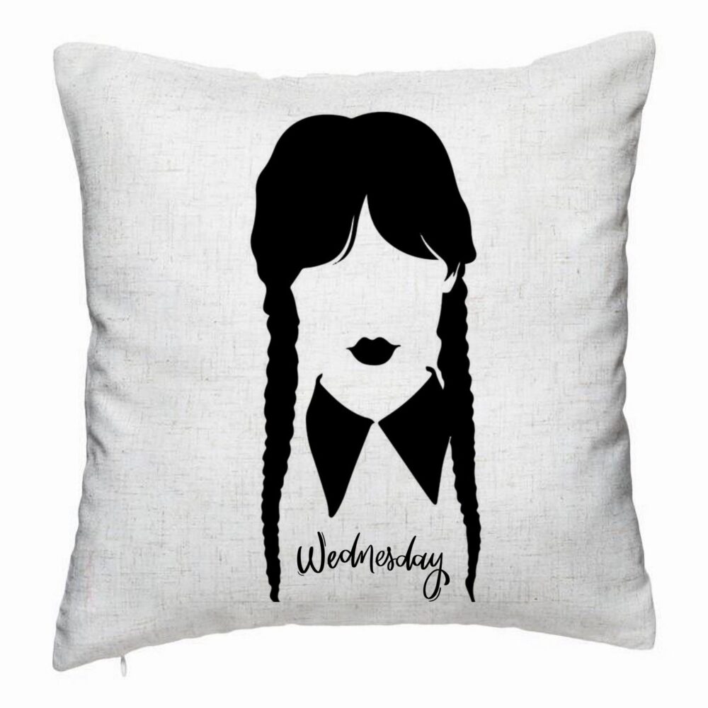 Perna Decorativa, Model Wednesday Addams 2, 40x40 cm, Alb Murdar, Husa Detasabila, Burduf 5 Perna Decorativa