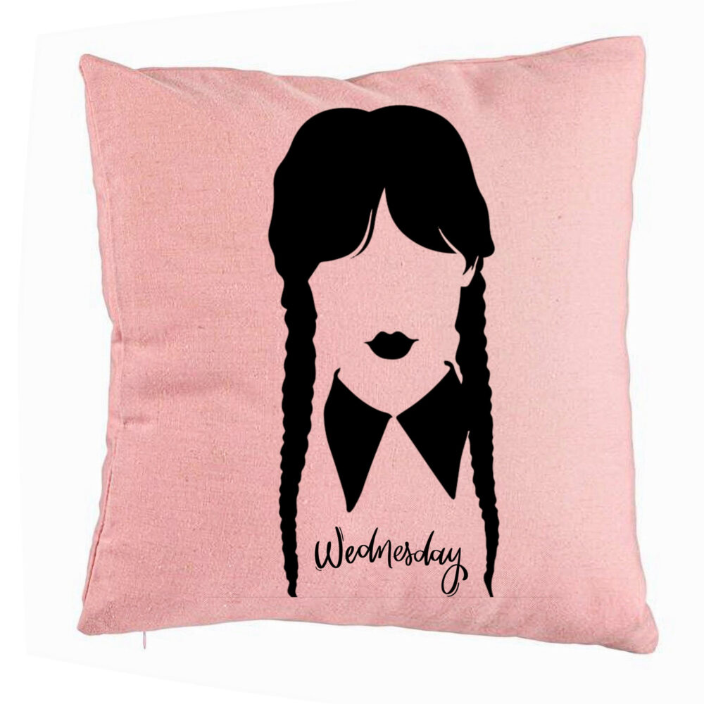 Perna Decorativa, Model Wednesday Addams 2, 40x40 cm, Roz, Husa Detasabila, Burduf 5 Perna Decorativa