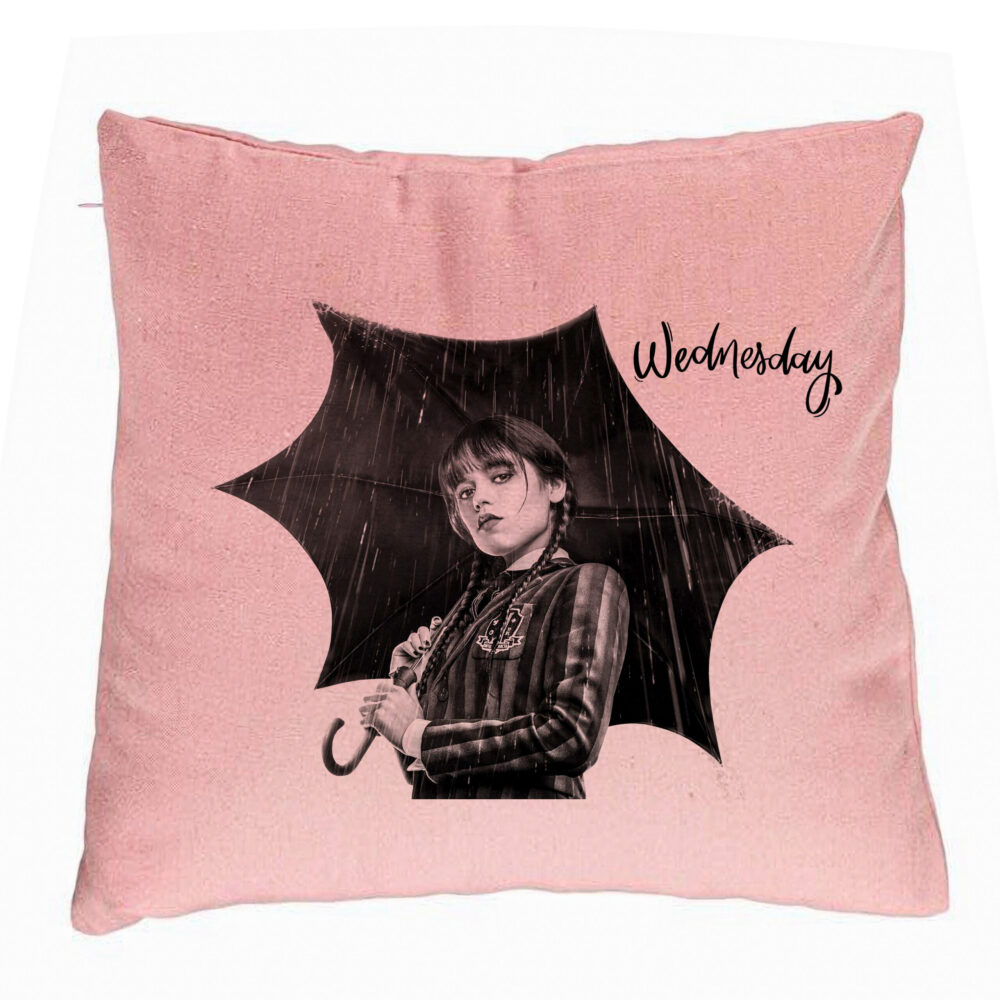 Perna Decorativa, Model Wednesday Addams 3, 40x40 cm, Roz, Husa Detasabila, Burduf 5 Perna Decorativa