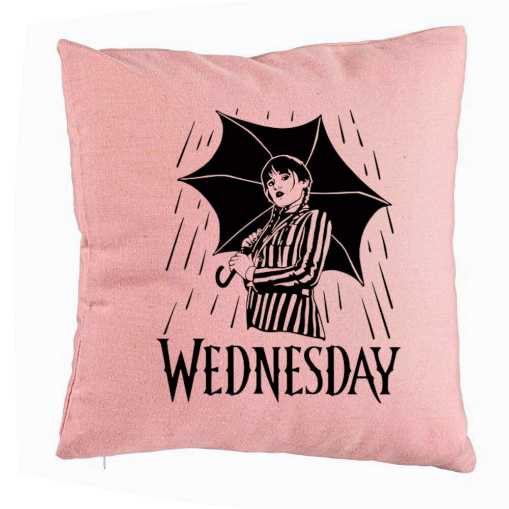 Perna Decorativa, Model Wednesday Addams 5, 40x40 cm, Roz, Husa Detasabila, Burduf 5 Perna Decorativa