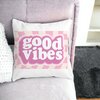 Perna Decorativa Patrata Good Vibes, 40x40 cm, Alba, Mata, Husa Detasabila, Burduf 19 Mata