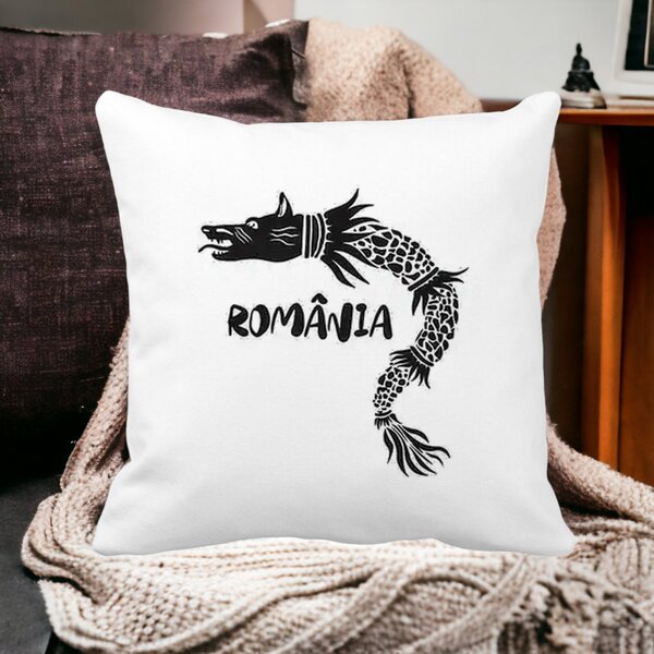 Perna Decorativa Patrata Lup Dacic Romania, 40x40 cm, Alba, Mata, Husa Detasabila, Burduf 12 40x40 cm