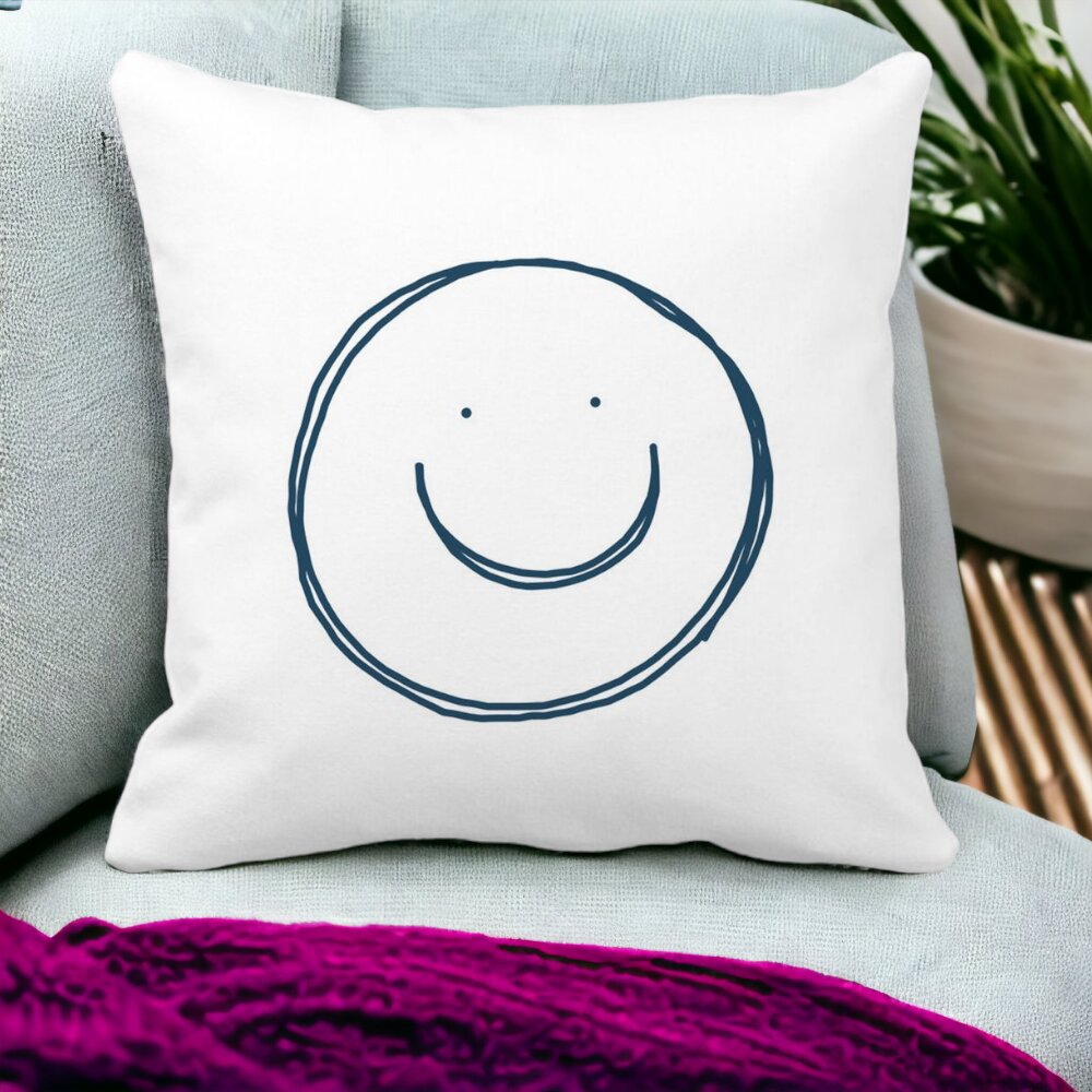 Perna Decorativa Patrata Smiley Face, 40x40 cm, Alba, Mata, Husa Detasabila, Burduf 14 Mata