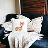 Perna Decorativa Pui de Caprioara, 40x40 cm, Alba, Mata, Husa Detasabila, Burduf 21 Alba