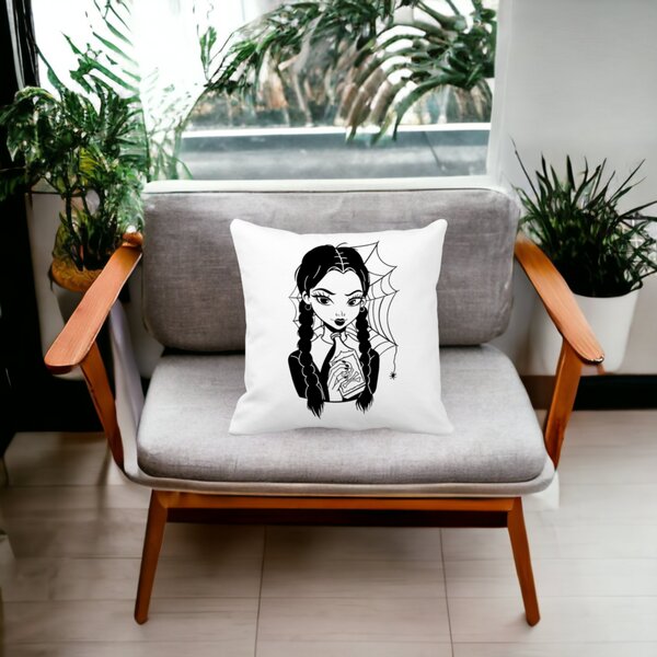 Perna Decorativa Wednesday Addams 7,40x40 cm, Alba, Mata, Husa Detasabila, Burduf 14 40x40 cm