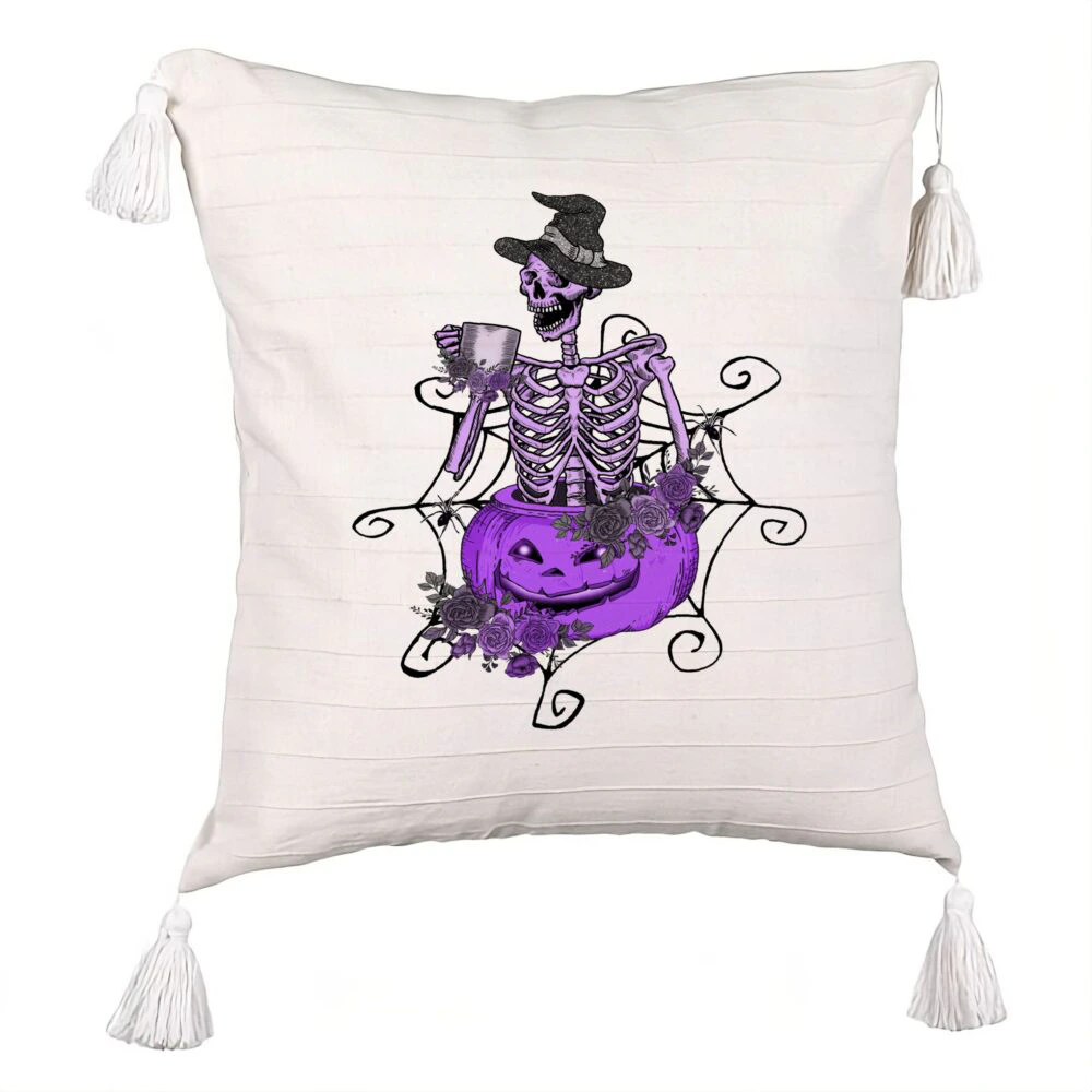 Perna Decorativa cu Franjuri cu motiv Sechelet de Halloween 4, 45x45 cm, Ecru, Cu fermoar 5 Perna Decorativa cu Franjuri cu motiv Sechelet de Halloween 4