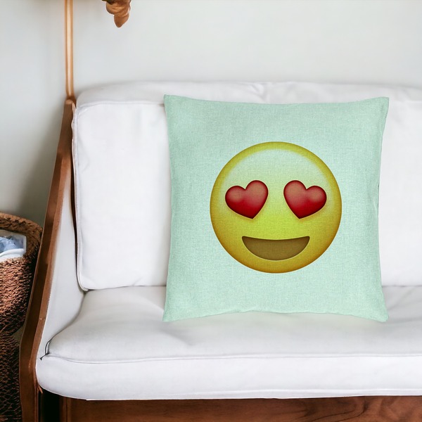 Perna Decorativa, Model Emoji Fata cu Inimi, 40x40 cm, Verde Menta, Husa Detasabila, Burduf 20 bsC0212 PhotoRoom 4