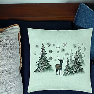 Alternative view of Perna Decorativa de Craciun, Peisaj Brazi si Cerb, 40x40 cm, Verde Menta, Husa Detasabila, Burduf