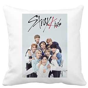 Perna Decorativa, Stray Kids 12, 40×40 cm, Alba, Mata, Husa Detasabila, Burduf