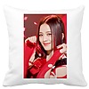 Perna Decorativa BlackPink Jisoo 1, 40×40 cm, Alba, Mata, Husa Detasabila, Burduf 4 bscalbmat0774