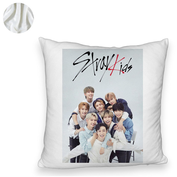 Perna Decorativa Fluffy , Stray Kids 12, 45×45 cm, Cu fermoar 6 1 0039 bspff0761