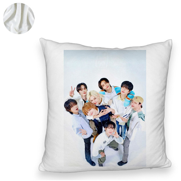 Perna Decorativa Fluffy , Stray Kids 8, 45×45 cm, Cu fermoar 6 1 0043 bspff0757