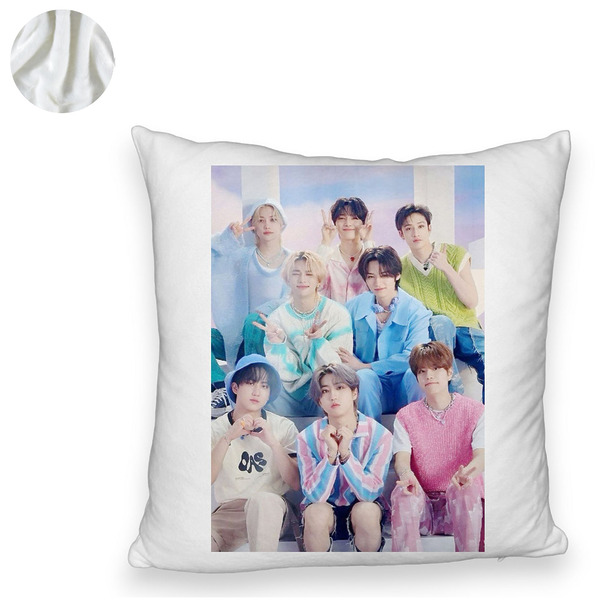 Perna Decorativa Fluffy , Stray Kids 2, 45×45 cm, Cu fermoar 6 1 0049 bspff0751