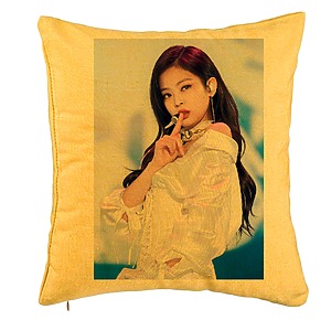 Perna Decorativa BlackPink Jennie 2, 40x40 cm, Galben, Husa Detasabila, Burduf