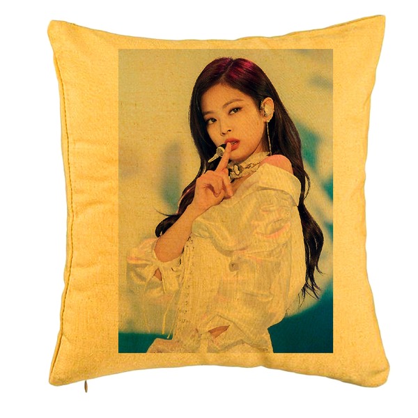 Perna Decorativa BlackPink Jennie 2, 40x40 cm, Galben, Husa Detasabila, Burduf 5 bpglbn0779