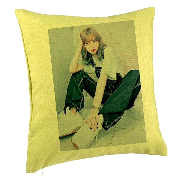 Perna Decorativa BlackPink Lisa 3, 40×40 cm, Verde, Husa Detasabila, Burduf 5 bpvrd0772