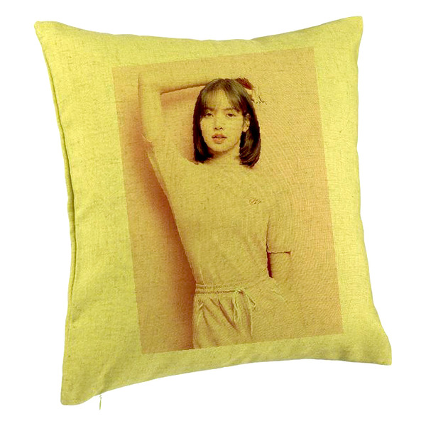 Perna Decorativa BlackPink Lisa 4, 40×40 cm, Verde, Husa Detasabila, Burduf 5 bpvrd0773