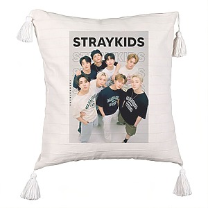 Perna Decorativa cu Franjuri , Stray Kids 4, 45×45 cm, Cu fermoar