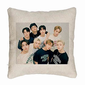 Perna Decorativa Canapea , Stray Kids 5, 40×40 cm, Husa Detasabila, Burduf