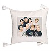 Perna Decorativa cu Franjuri , Stray Kids 5, 45×45 cm, Cu fermoar 7 bsc0754 3 rotated e1741211579359