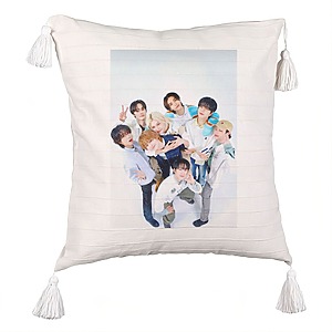 Perna Decorativa cu Franjuri , Stray Kids 8, 45×45 cm, Cu fermoar
