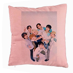Perna Decorativa, Stray Kids 8, 40x40 cm, Roz, Husa Detasabila, Burduf