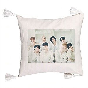 Perna Decorativa cu Franjuri , Stray Kids 10, 45×45 cm, Cu fermoar